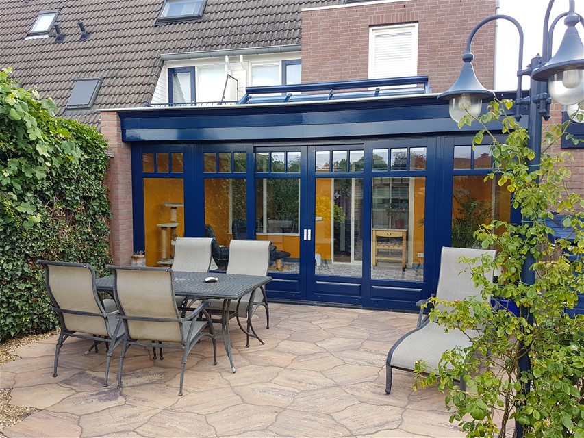 Uitbreiding woonhuis met een serre/tuinkamer